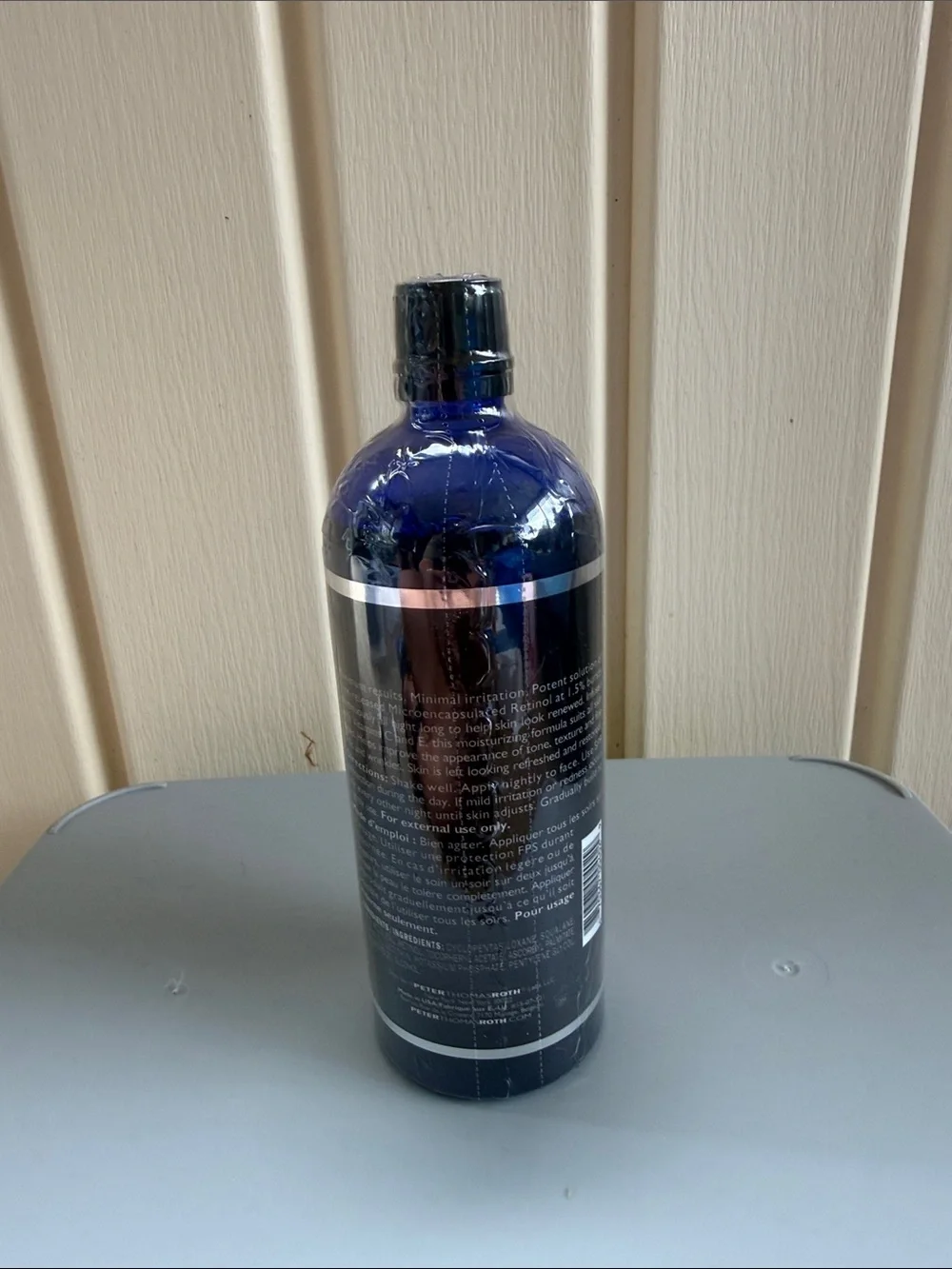 Peter Thomas Roth Retinol Fusion PM Night Serum - Blue Bottle - Picture 2 of 2